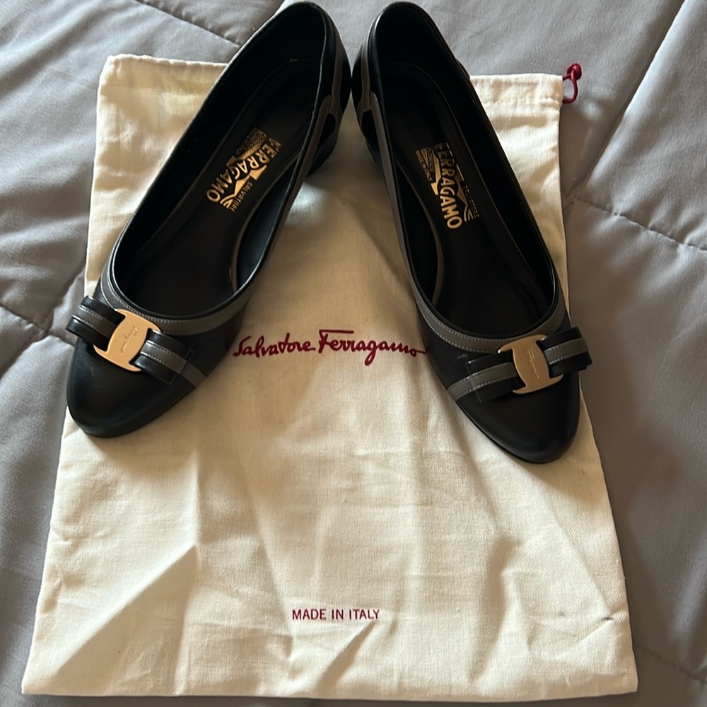 Salvatore Ferragamo, flat heeled, black and gray shoe size 9 1/2 gently worn￼